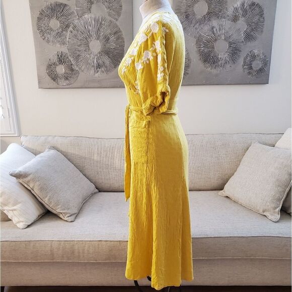 Free People Love to Love You Embroidered Button-Up Midi Dress size XS - Picture 7 of 13